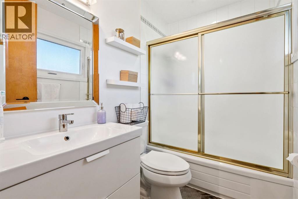 1044 Cannock Place Sw, Calgary, Alberta  T2W 1M7 - Photo 12 - A2264108