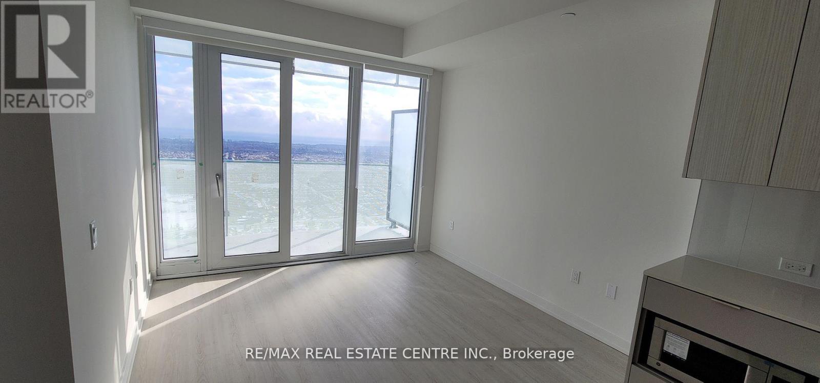 4506 - 3883 Quartz Road, Mississauga, Ontario  L5B 0M4 - Photo 4 - W12470777