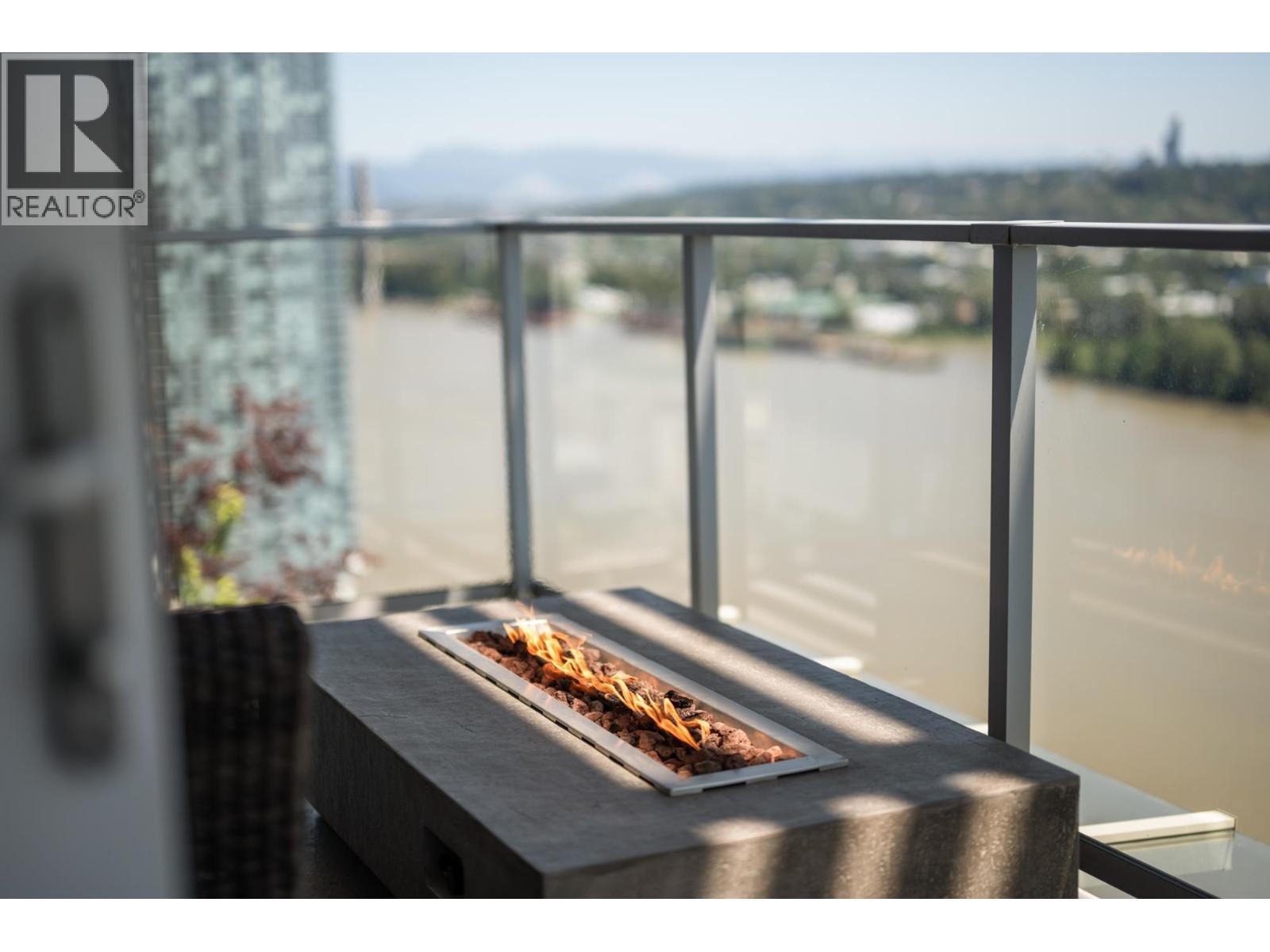 3202 908 Quayside Drive, New Westminster, British Columbia  V3M 0L4 - Photo 2 - R3059684