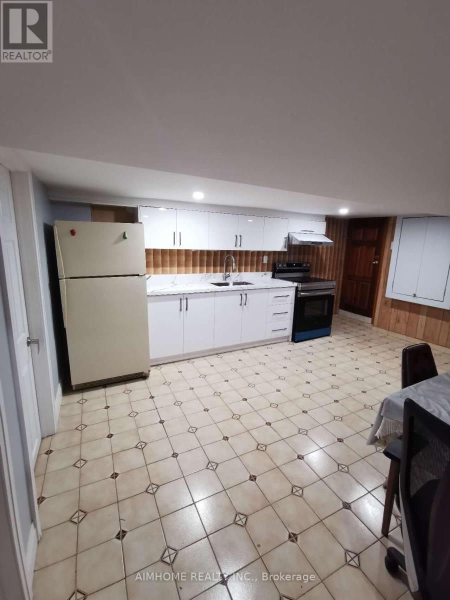 Bsm Apt - 44 Robinson Street, Toronto, Ontario  M6J 1L2 - Photo 5 - C12470782