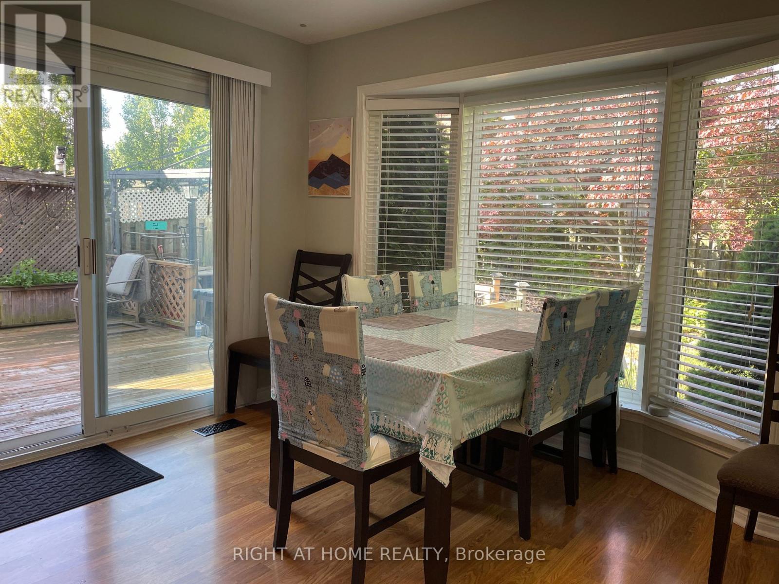 Upper - 1163 Rosethorne Road, Oakville, Ontario  L6M 1H5 - Photo 6 - W12431738