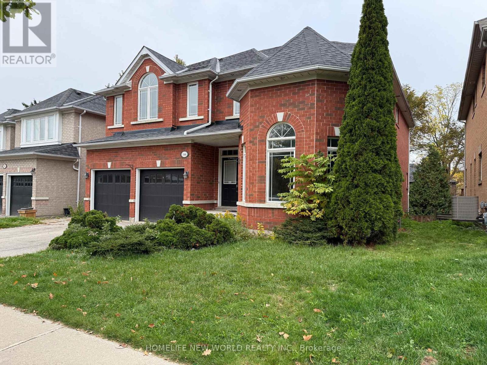 144 Nantucket Drive, Richmond Hill, Ontario  L4E 4H2 - Photo 2 - N12470787