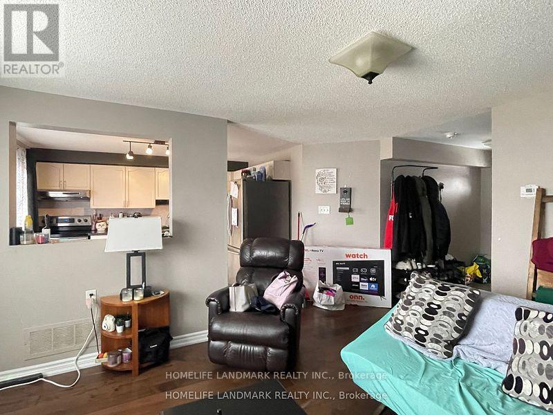72 Dunsmore Lane, Barrie, Ontario  L4M 7A3 - Photo 10 - S12470783