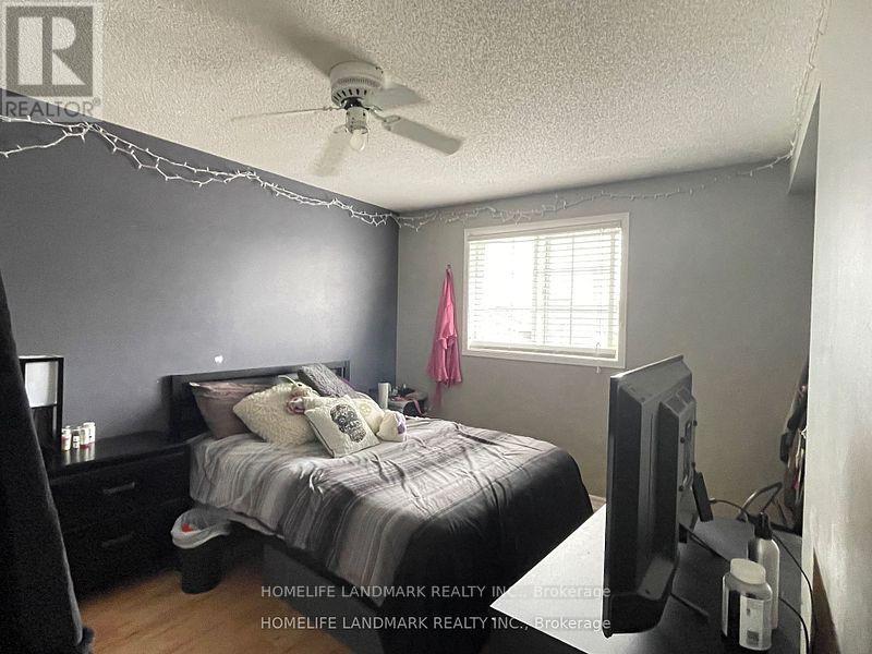 72 Dunsmore Lane, Barrie, Ontario  L4M 7A3 - Photo 12 - S12470783