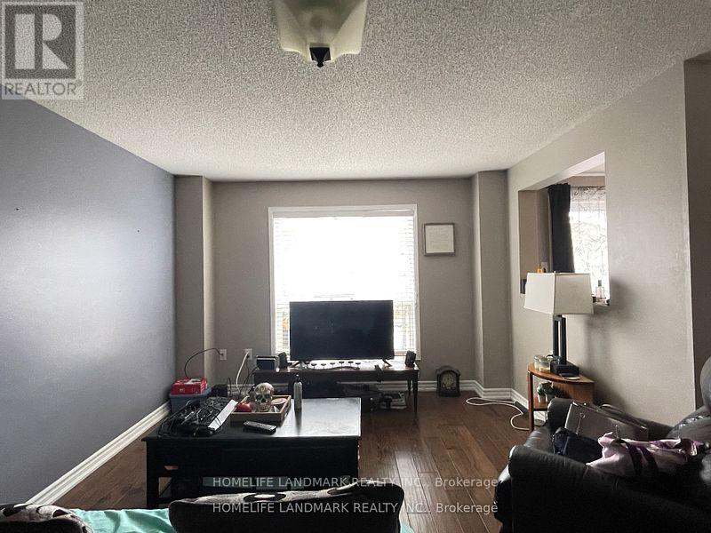 72 Dunsmore Lane, Barrie, Ontario  L4M 7A3 - Photo 14 - S12470783