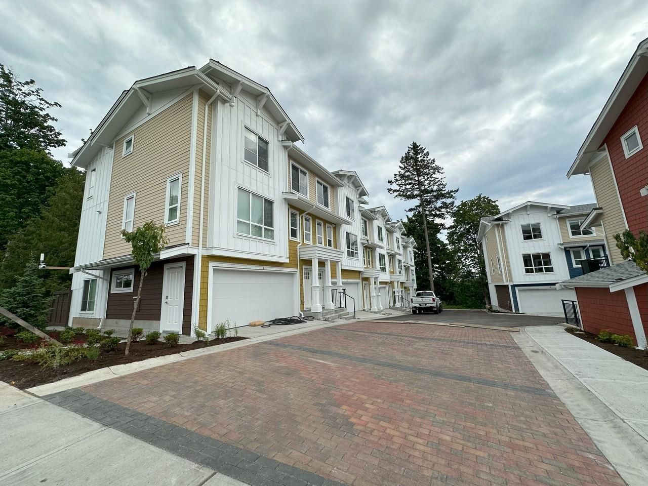 16560 17A AVENUE, Surrey, British Columbia