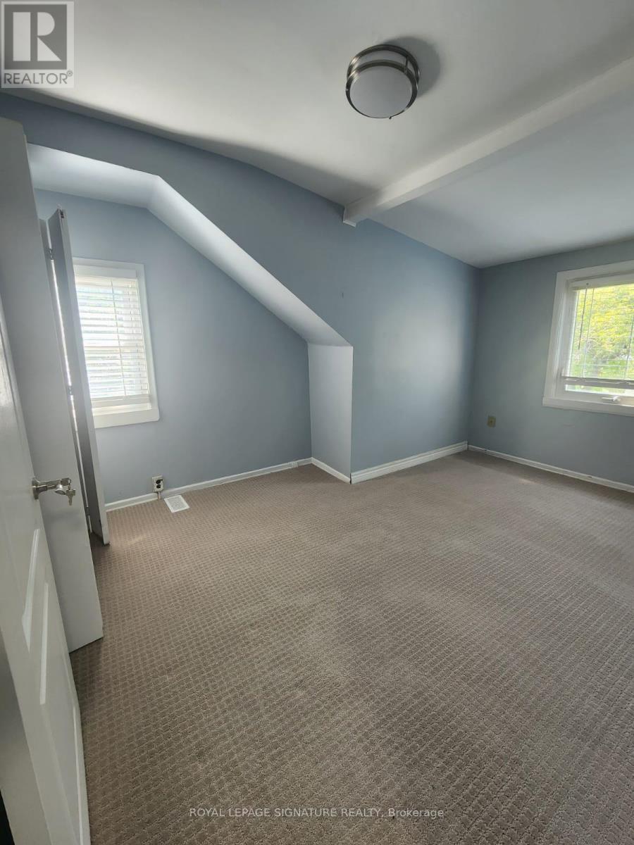 23 Denison Avenue, Brampton, Ontario  L6X 1E8 - Photo 11 - W12446294