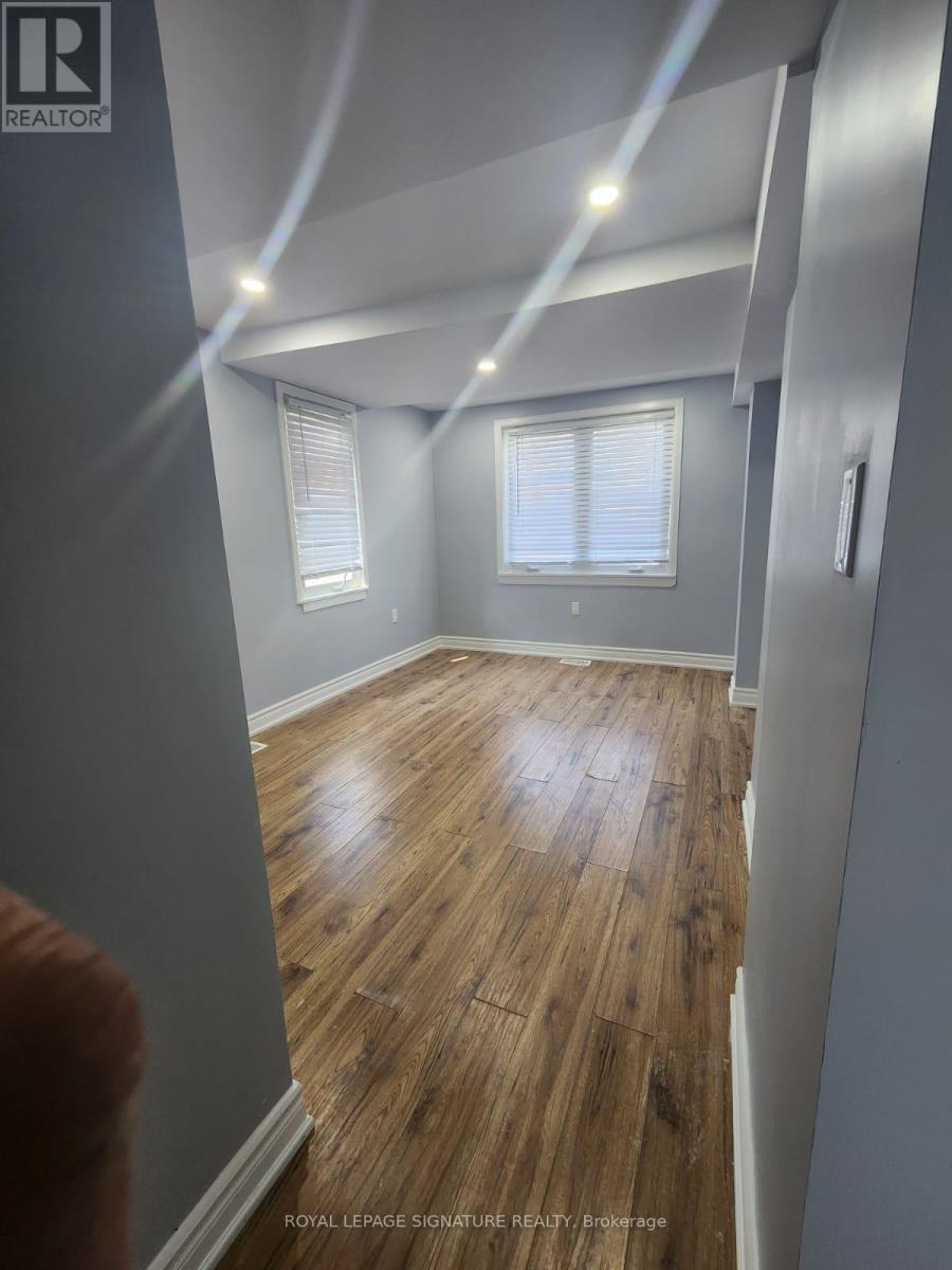 23 Denison Avenue, Brampton, Ontario  L6X 1E8 - Photo 13 - W12446294
