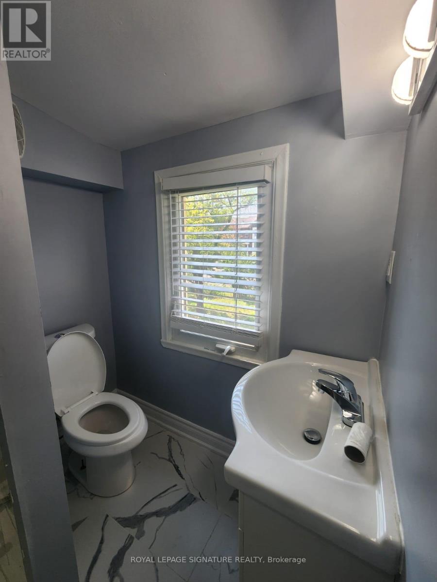 23 Denison Avenue, Brampton, Ontario  L6X 1E8 - Photo 14 - W12446294