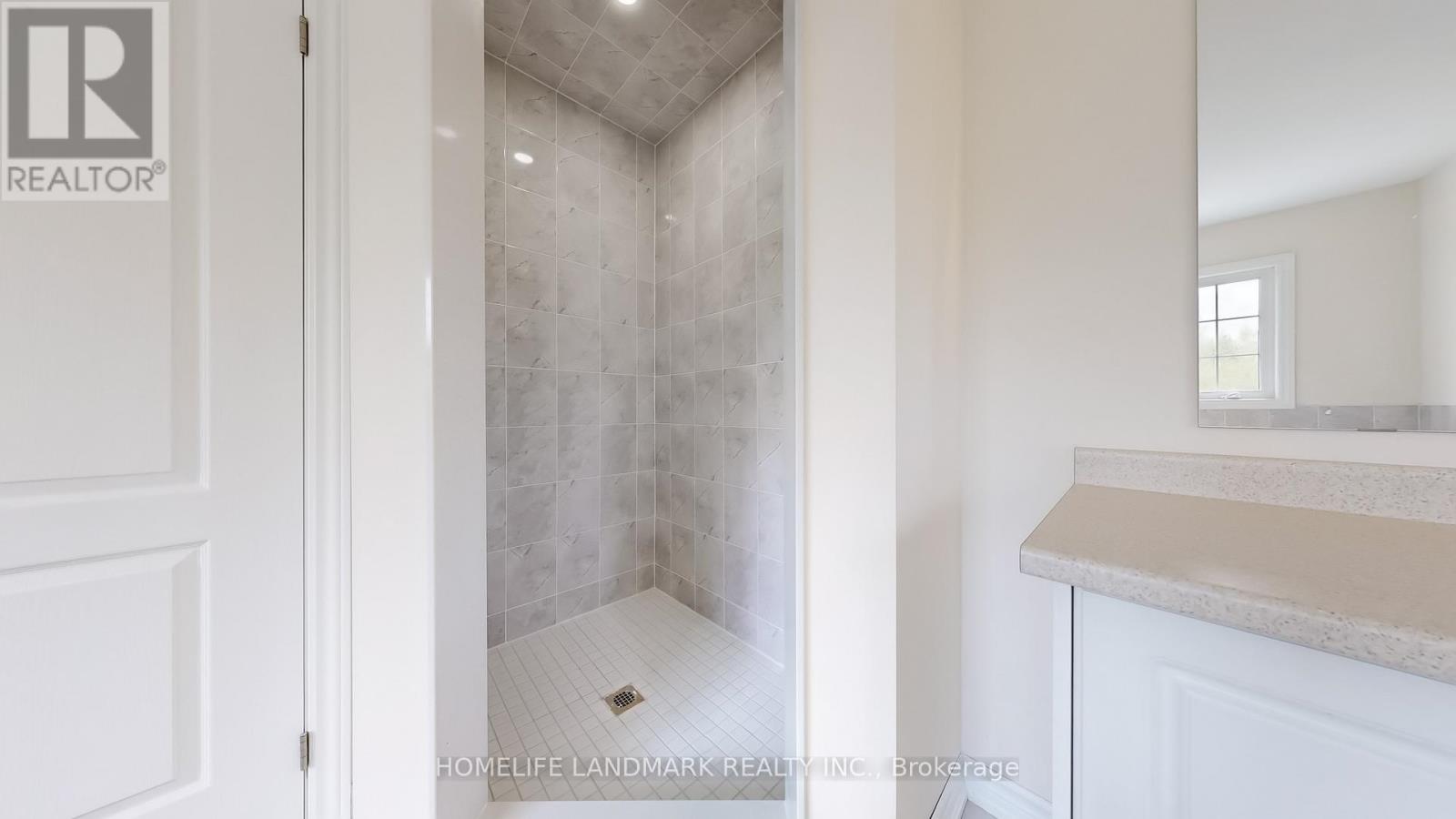 119 Hawkins Street, Georgina, Ontario  L0E 1R0 - Photo 34 - N12470818