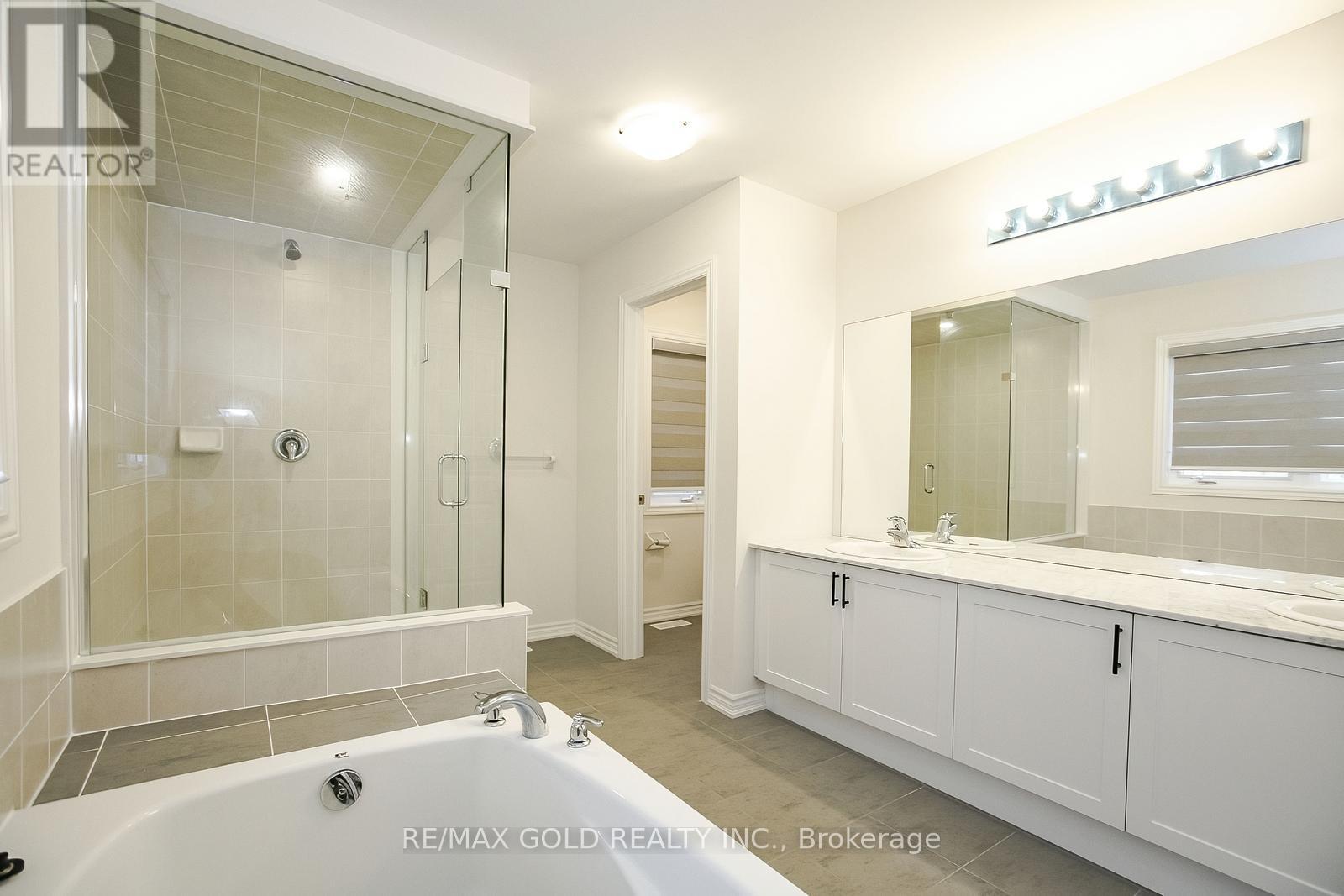 81 Berkely Street, Wasaga Beach, Ontario  L9Z 2N6 - Photo 29 - S12470815