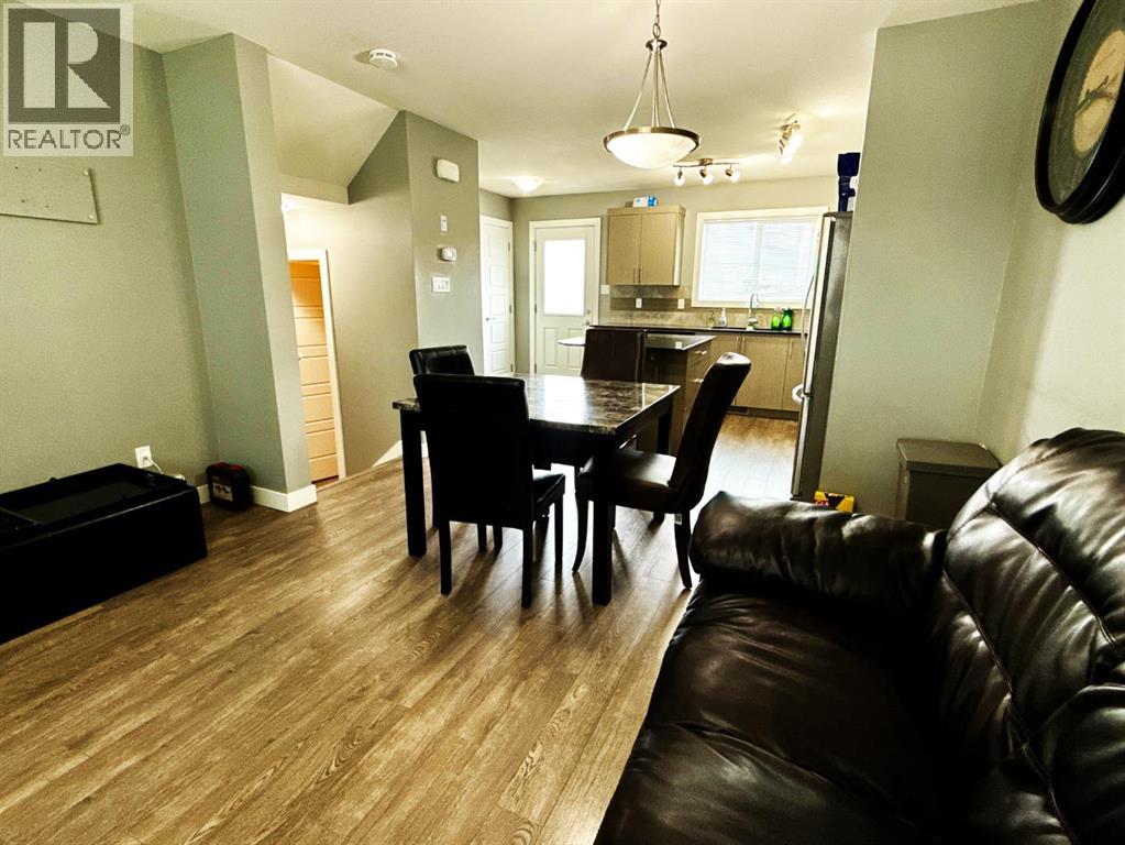 8, 1232 Keystone Road W, Lethbridge, Alberta  T1J 5H6 - Photo 4 - A2240626