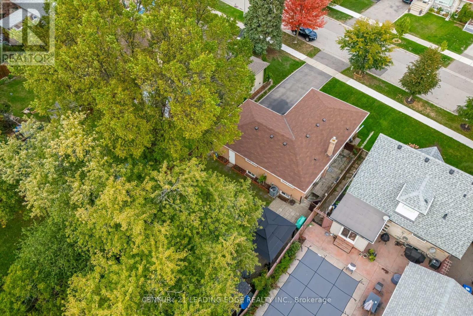 2574 Lundigan Drive, Mississauga, Ontario  L5J 3W1 - Photo 49 - W12470816