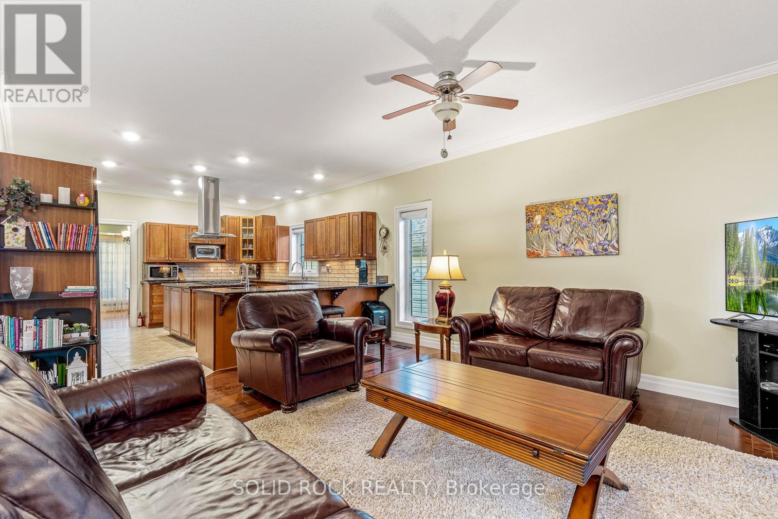 1021 Crestwood Drive, Brockville, Ontario  K6V 7N1 - Photo 19 - X12367319
