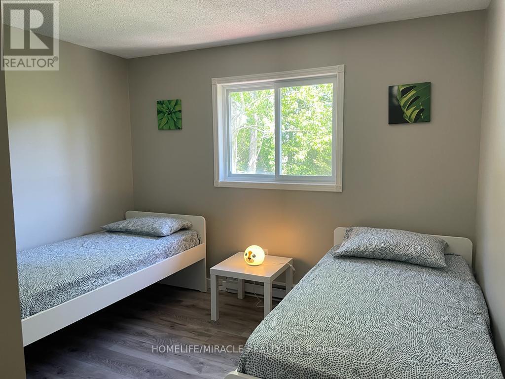 7142 Highway 6, Northern Bruce Peninsula, Ontario  N0H 2R0 - Photo 12 - X12470812
