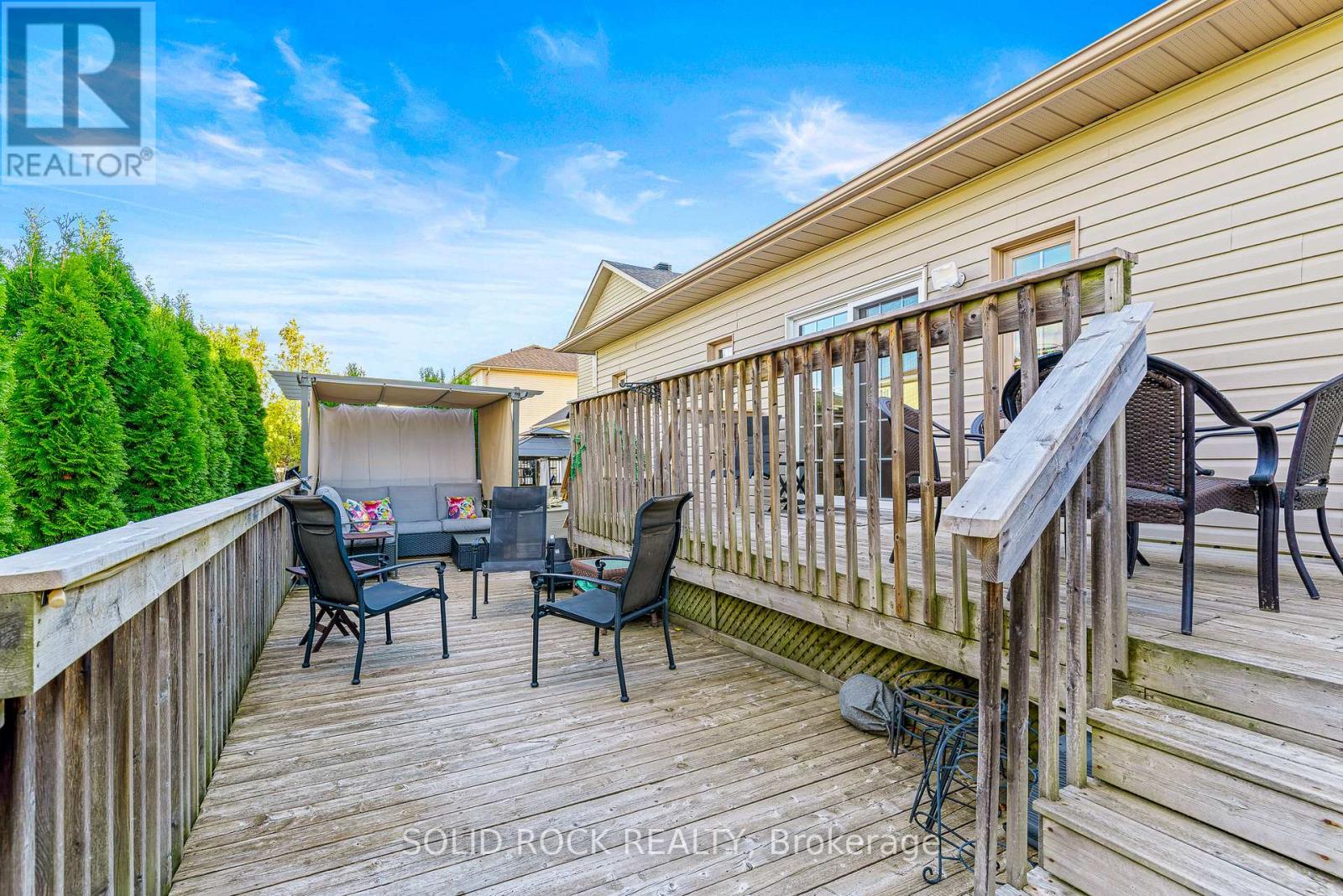 1021 Crestwood Drive, Brockville, Ontario  K6V 7N1 - Photo 39 - X12367319