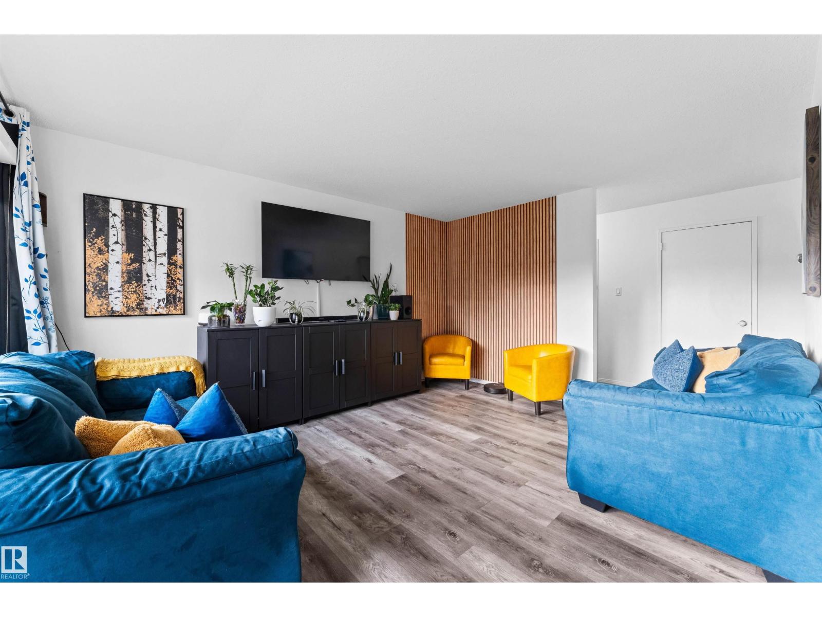 #207 11430 40 AV NW, edmonton, Alberta