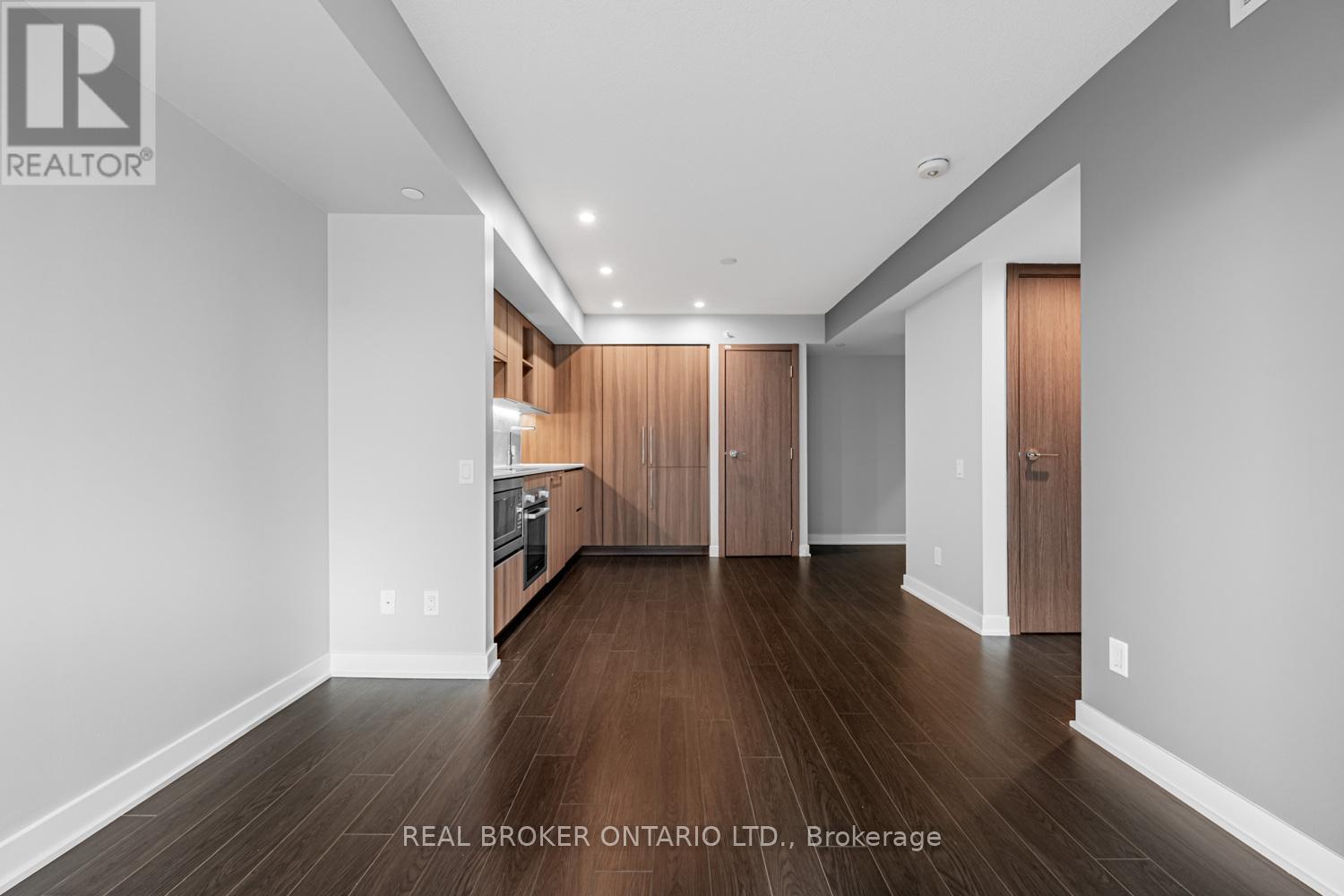 816 - 19 Bathurst Street, Toronto, Ontario  M5V 0P8 - Photo 18 - C12470824