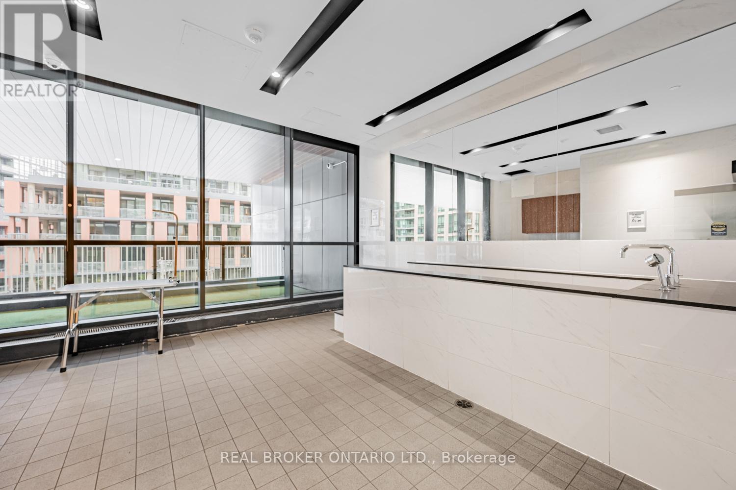 816 - 19 Bathurst Street, Toronto, Ontario  M5V 0P8 - Photo 35 - C12470824