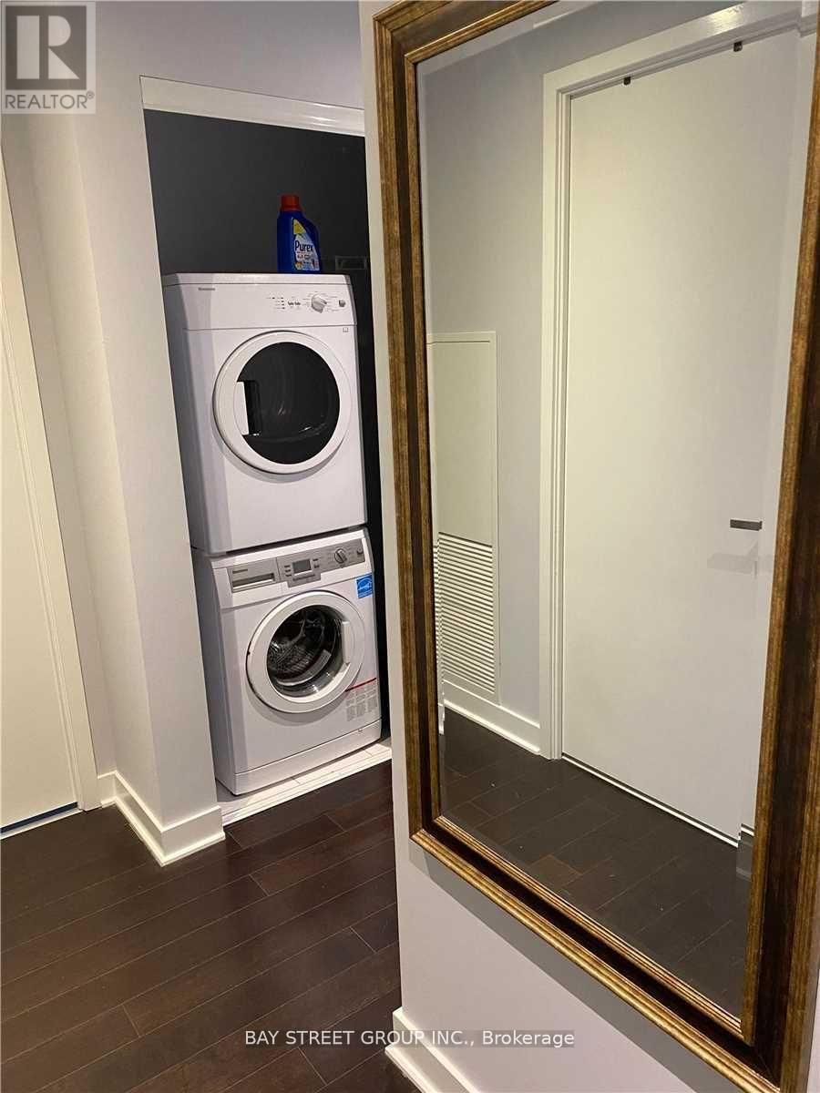 710 - 15 Grenville Street, Toronto, Ontario  M4Y 1A1 - Photo 7 - C12470848