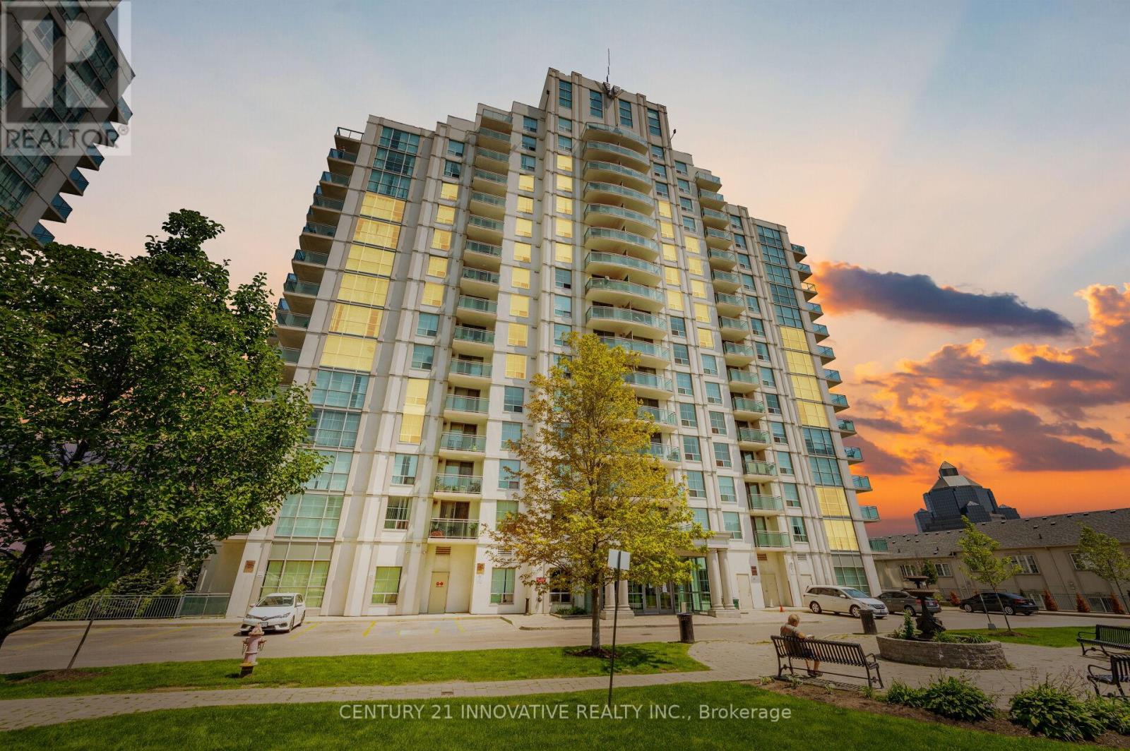PHF - 8 ROSEBANK DRIVE, Toronto, Ontario