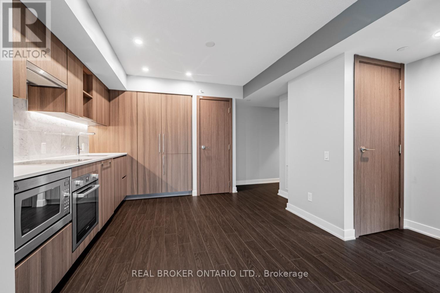 816 - 19 Bathurst Street, Toronto, Ontario  M5V 0P8 - Photo 9 - C12470824
