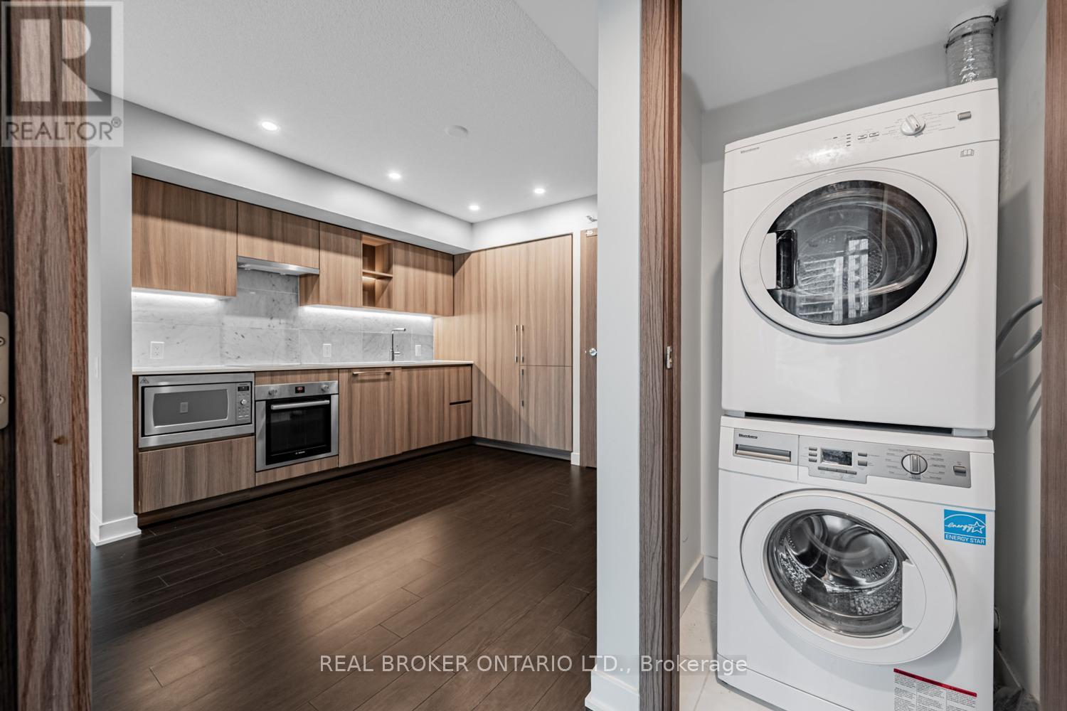 816 - 19 Bathurst Street, Toronto, Ontario  M5V 0P8 - Photo 7 - C12470824