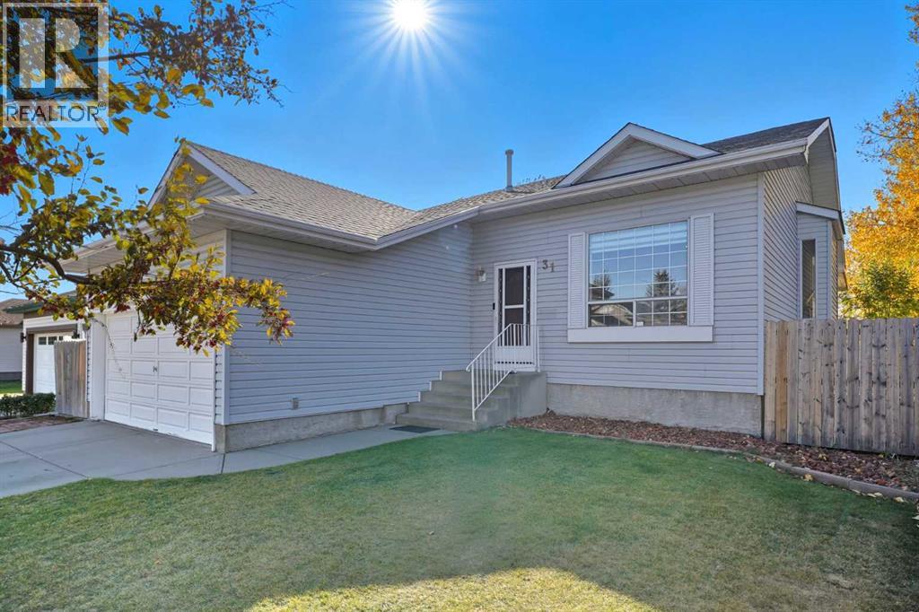 31 Applegrove Crescent Se, Calgary, Alberta  T2A 7P2 - Photo 4 - A2262808