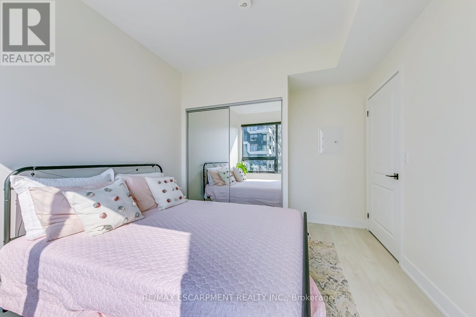 1120 - 2489 Taunton Road, Oakville, Ontario  L6H 3R9 - Photo 33 - W12470830