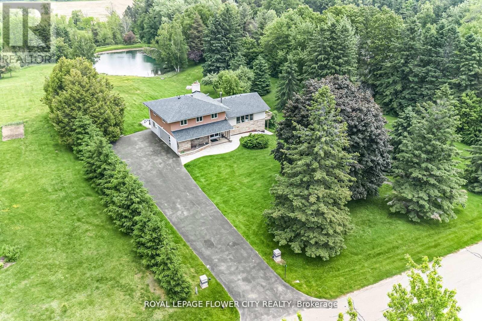5 Glenn Court, Caledon, Ontario  L7K 0P3 - Photo 2 - W12470843