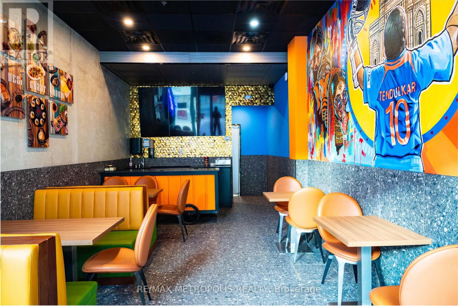 9 - 60 Frederick Street, Kitchener, Ontario  N2H 0C7 - Photo 1 - X12470825