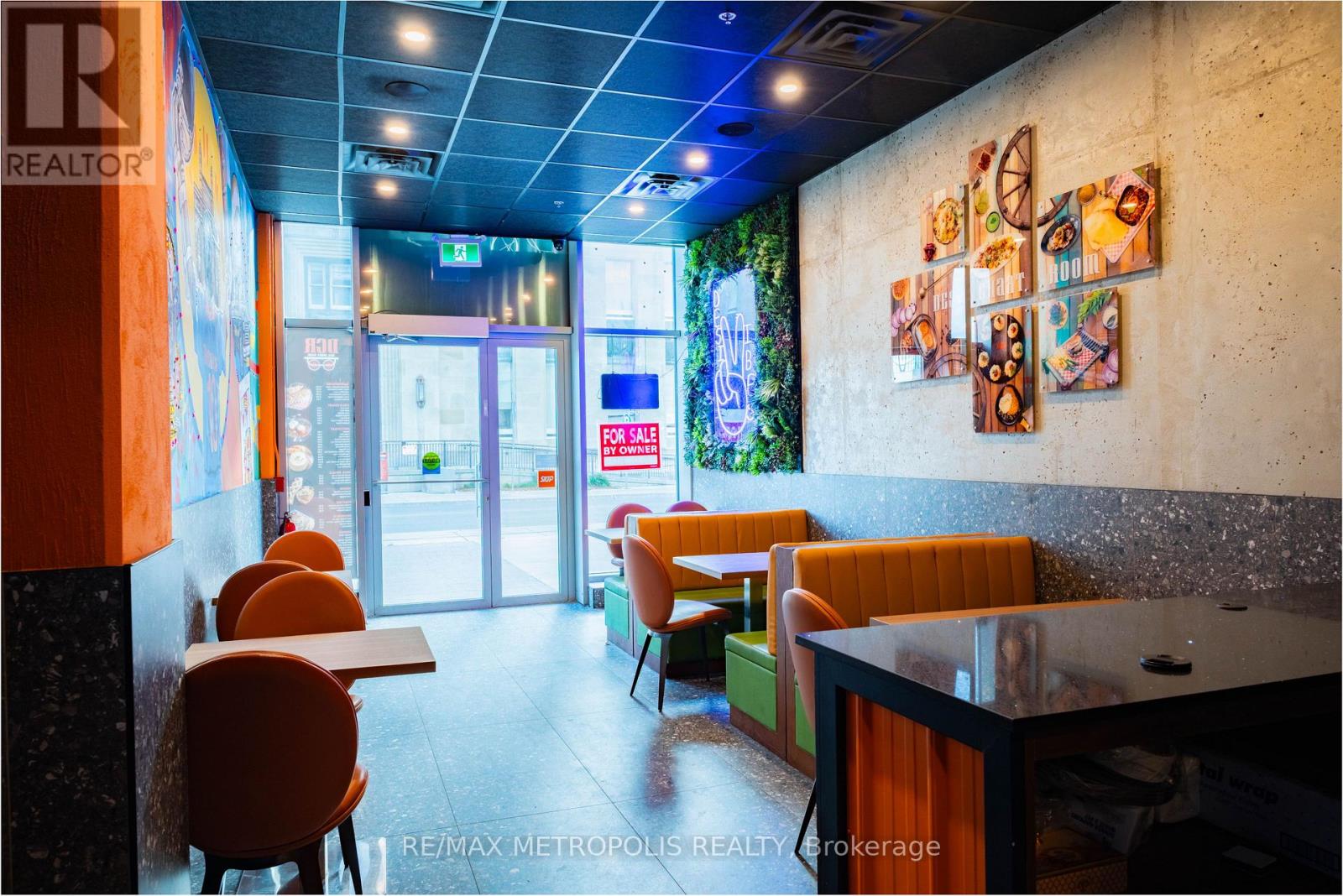 9 - 60 Frederick Street, Kitchener, Ontario  N2H 0C7 - Photo 3 - X12470825