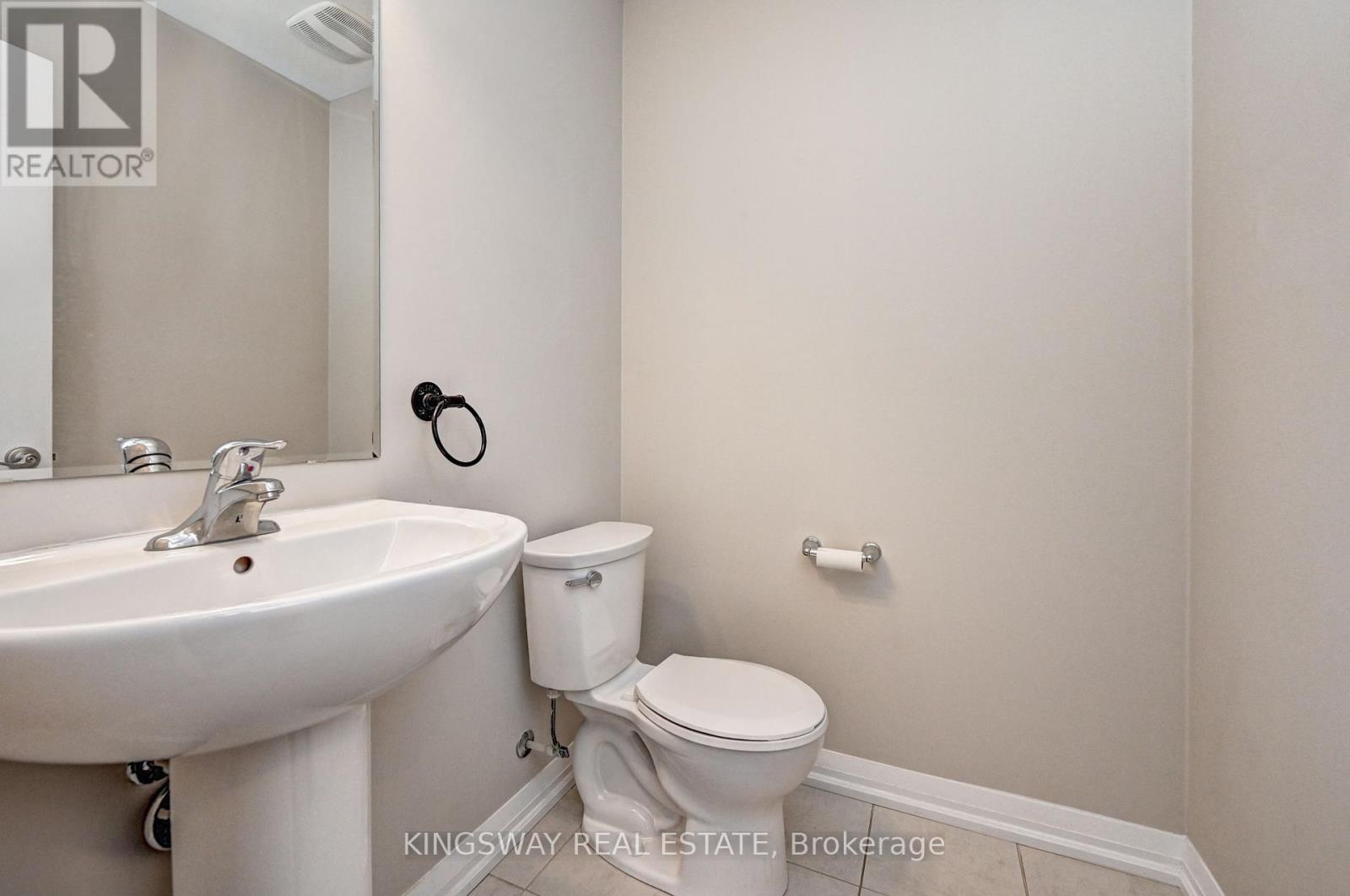 86 Monarch Woods Drive, Kitchener, Ontario  N2P 2Y9 - Photo 13 - X12470850