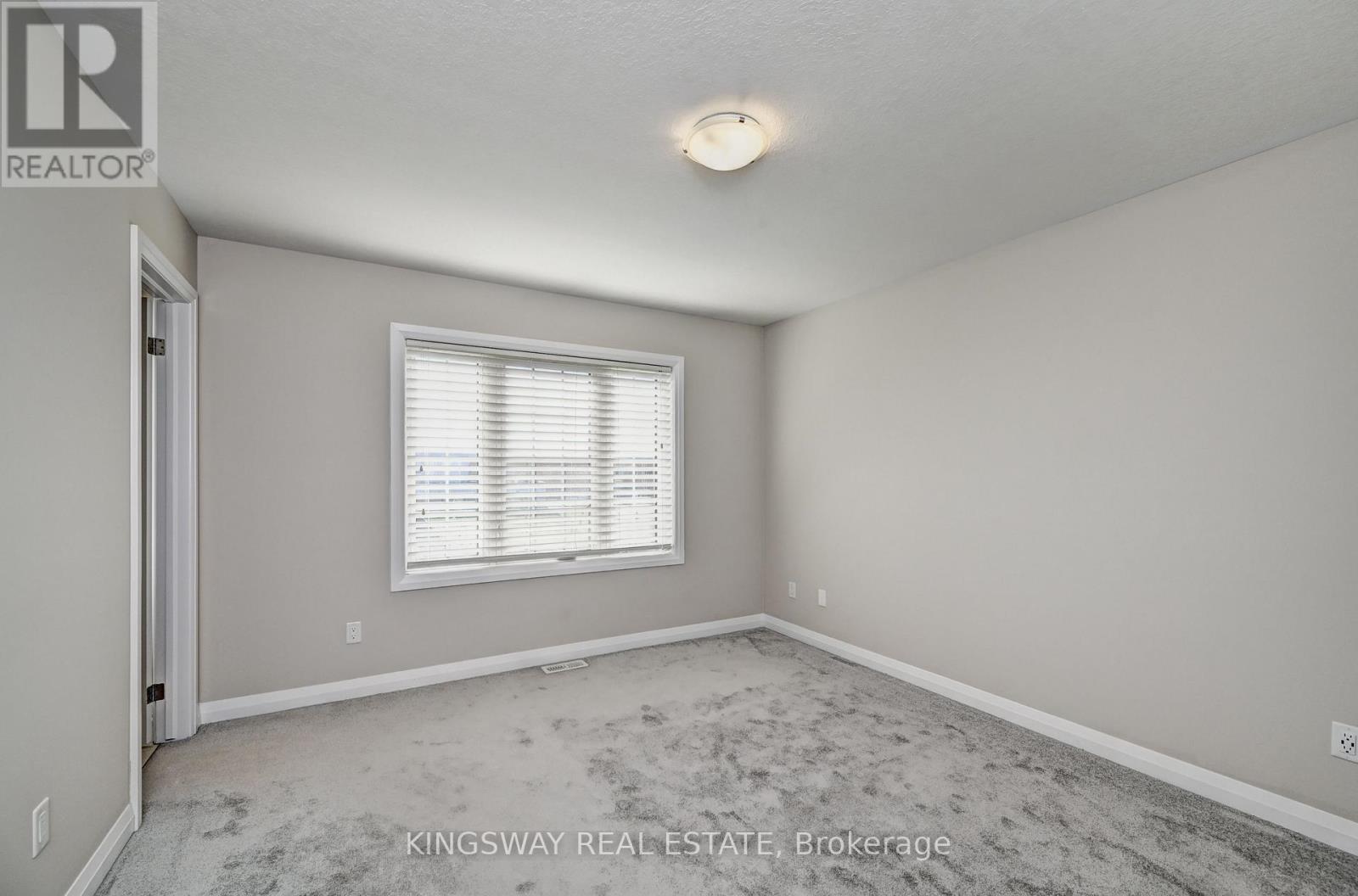 86 Monarch Woods Drive, Kitchener, Ontario  N2P 2Y9 - Photo 26 - X12470850