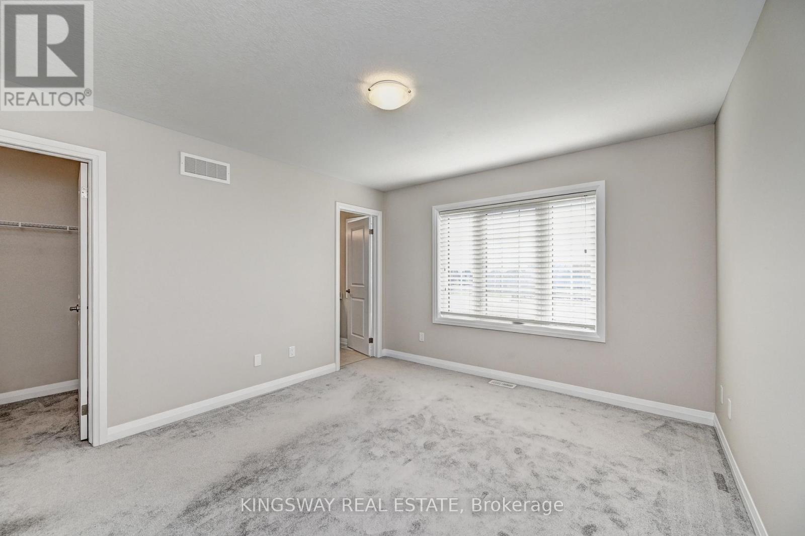 86 Monarch Woods Drive, Kitchener, Ontario  N2P 2Y9 - Photo 28 - X12470850