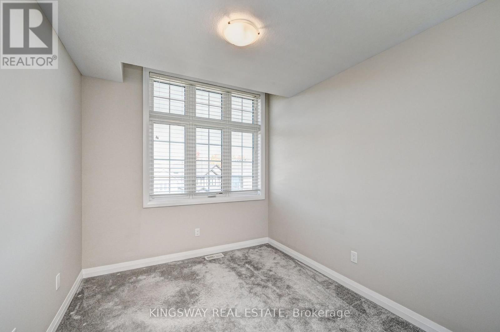 86 Monarch Woods Drive, Kitchener, Ontario  N2P 2Y9 - Photo 34 - X12470850