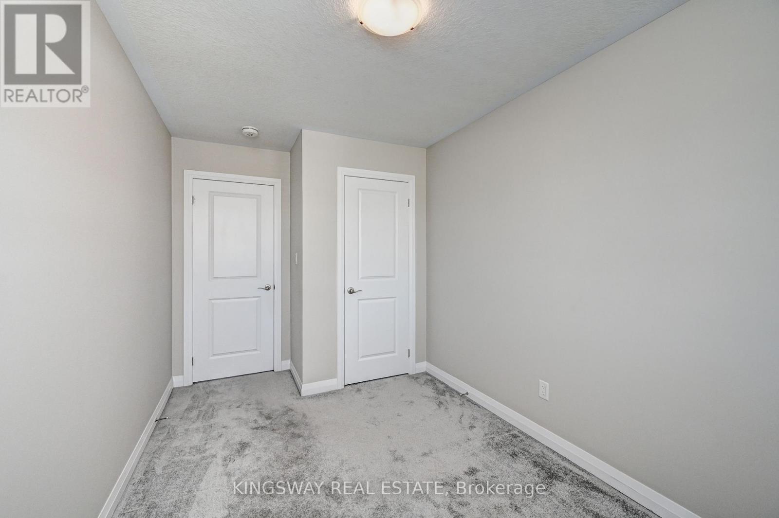 86 Monarch Woods Drive, Kitchener, Ontario  N2P 2Y9 - Photo 35 - X12470850