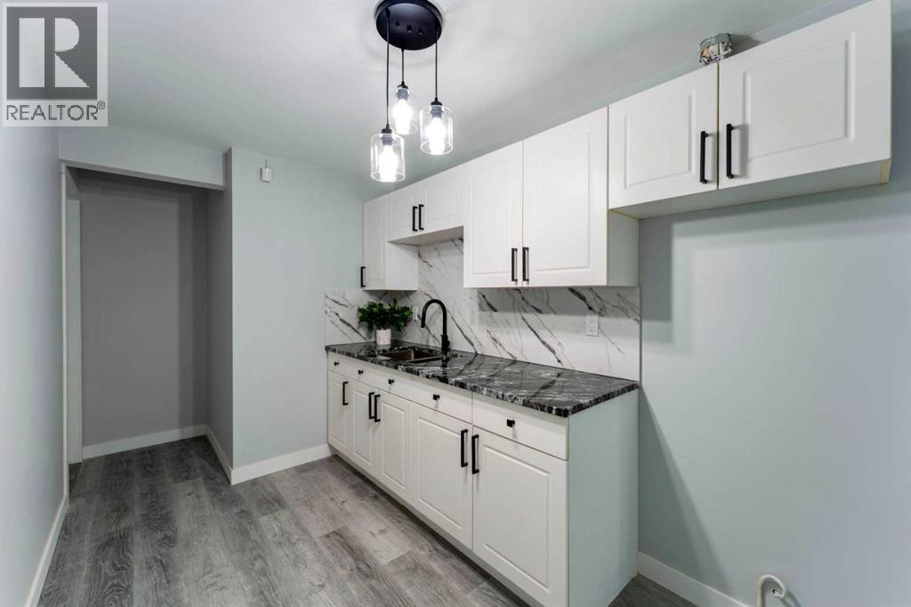 276 Fairways Bay Nw, Airdrie, Alberta  T4B 2P5 - Photo 18 - A2265171