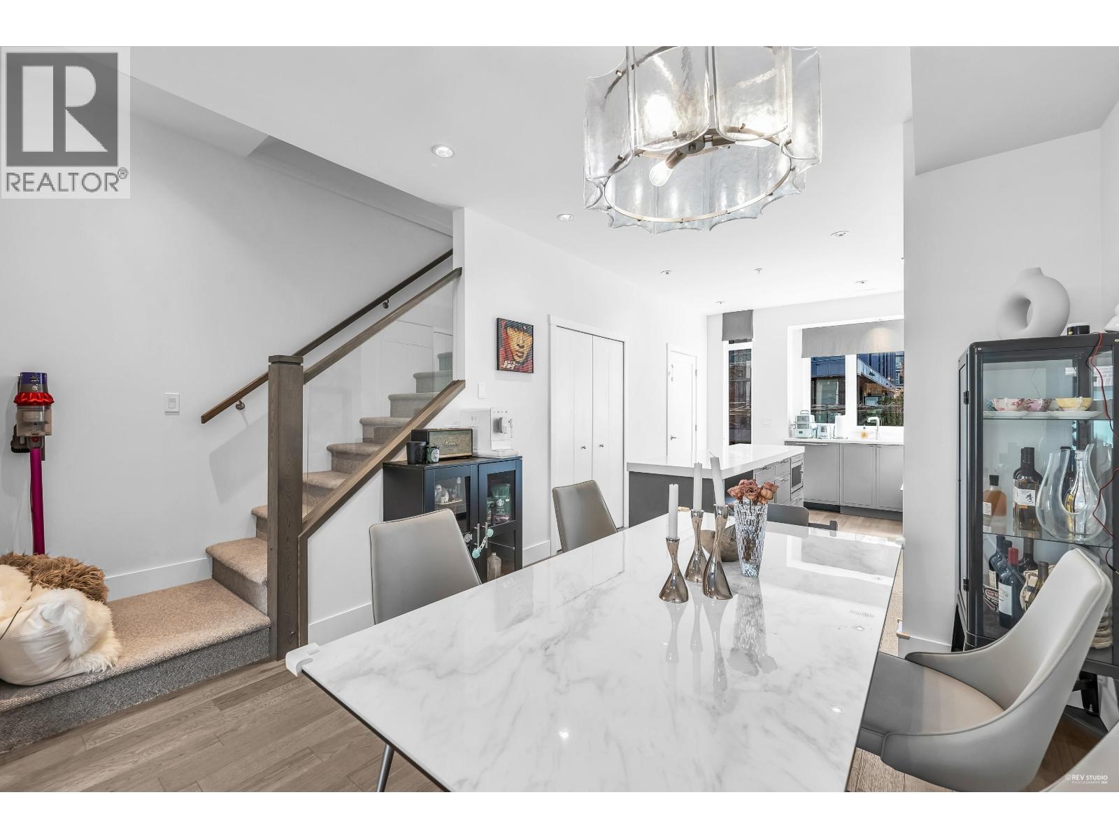 7623 Yukon Street, Vancouver, British Columbia V5X 2Y4 - Photo 6 - R3043433