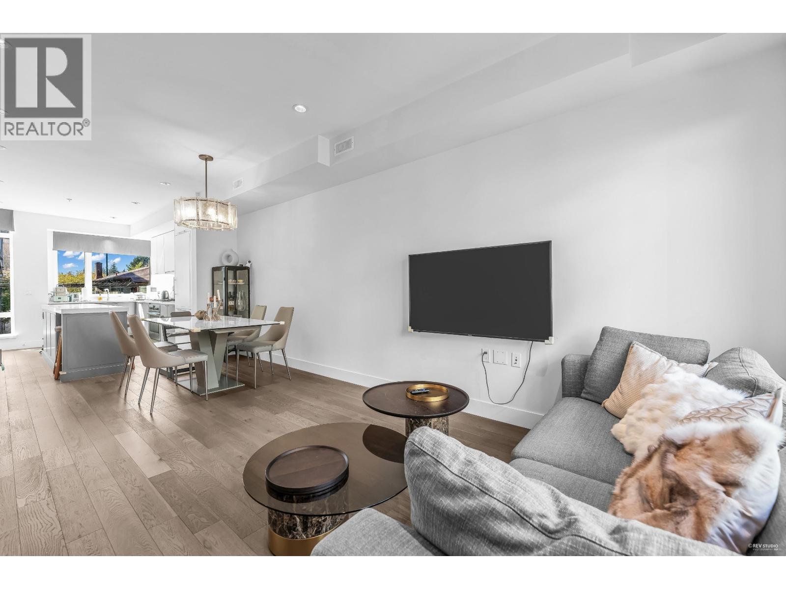 7623 Yukon Street, Vancouver, British Columbia V5X 2Y4 - Photo 3 - R3043433