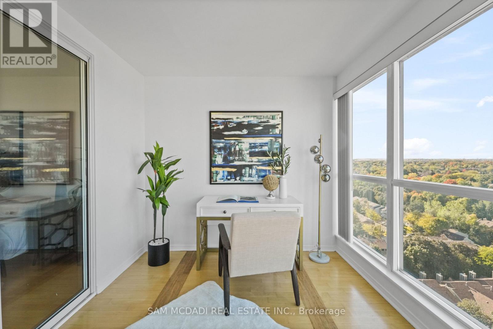 1807 - 2177 Burnhamthorpe Road W, Mississauga, Ontario  L5L 5P9 - Photo 11 - W12470856