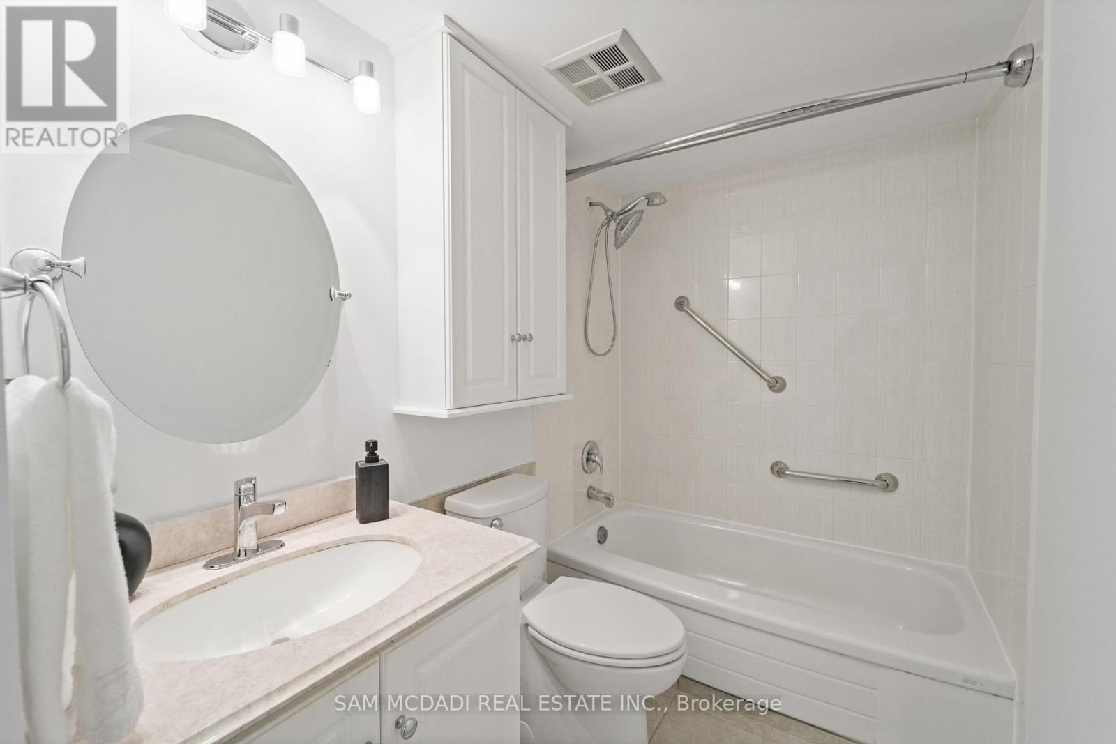 1807 - 2177 Burnhamthorpe Road W, Mississauga, Ontario  L5L 5P9 - Photo 15 - W12470856