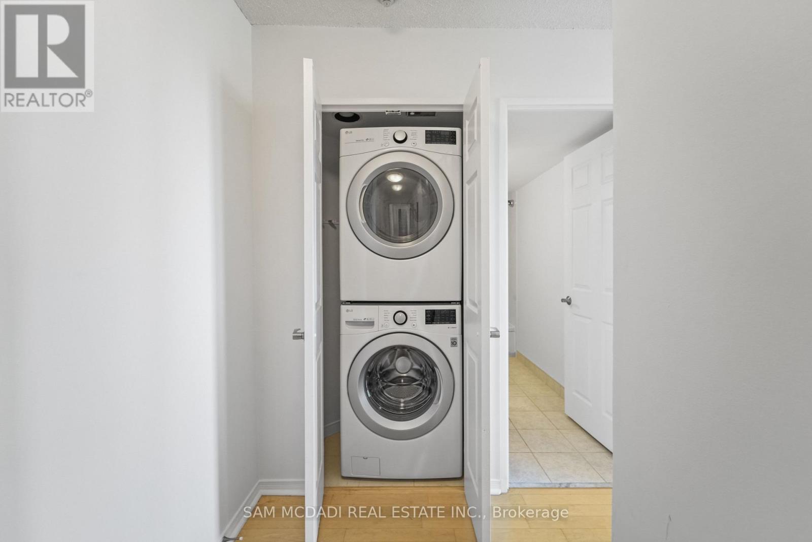 1807 - 2177 Burnhamthorpe Road W, Mississauga, Ontario  L5L 5P9 - Photo 16 - W12470856