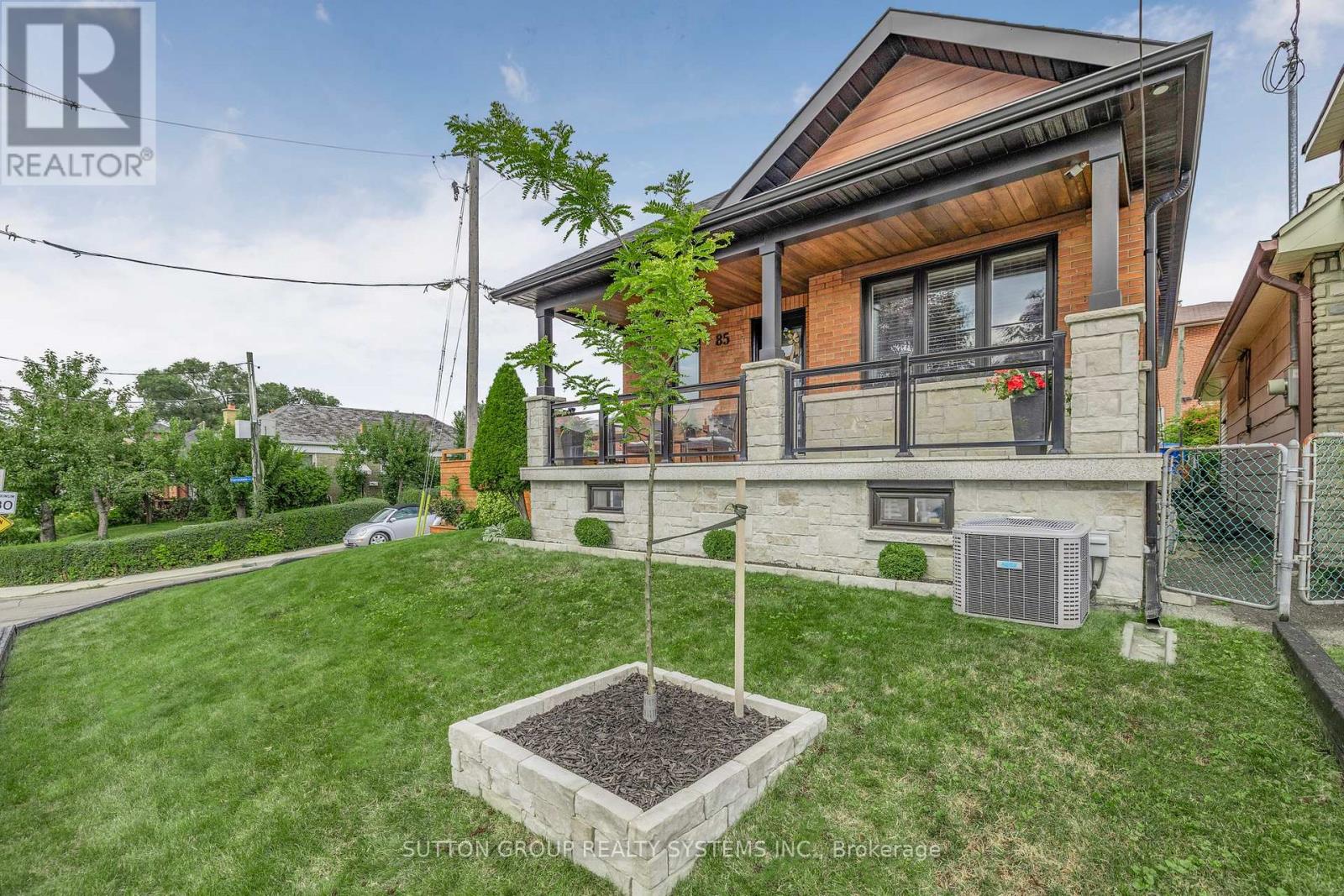 85 KANE AVENUE, Toronto, Ontario