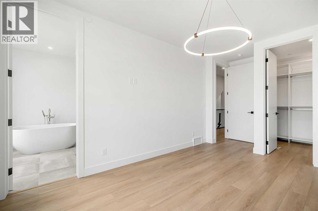 16 Greenwich Heath Nw, Calgary, Alberta  T3B 6P4 - Photo 22 - A2260575