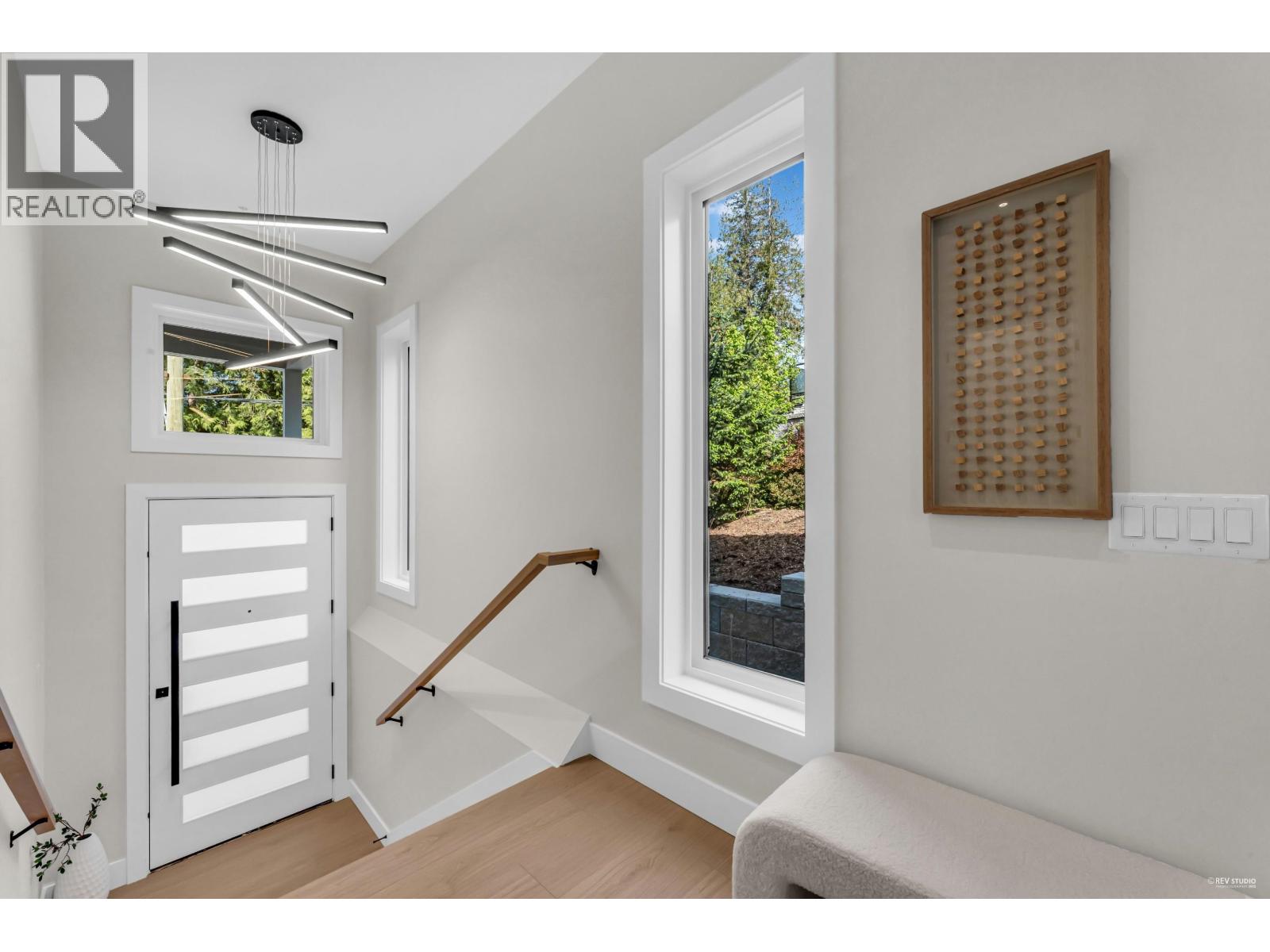 13162 236 Street, Maple Ridge, British Columbia  V4R 2S5 - Photo 2 - R3049076