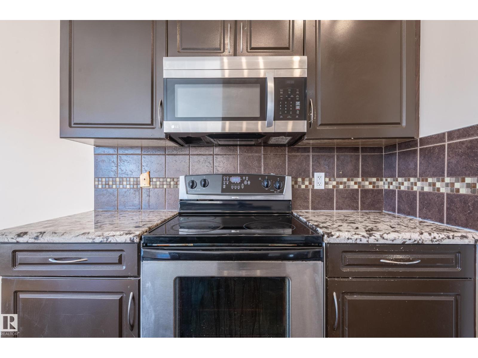 16311 55 St Nw Nw, Edmonton, Alberta  T5Y 3K9 - Photo 13 - E4462751