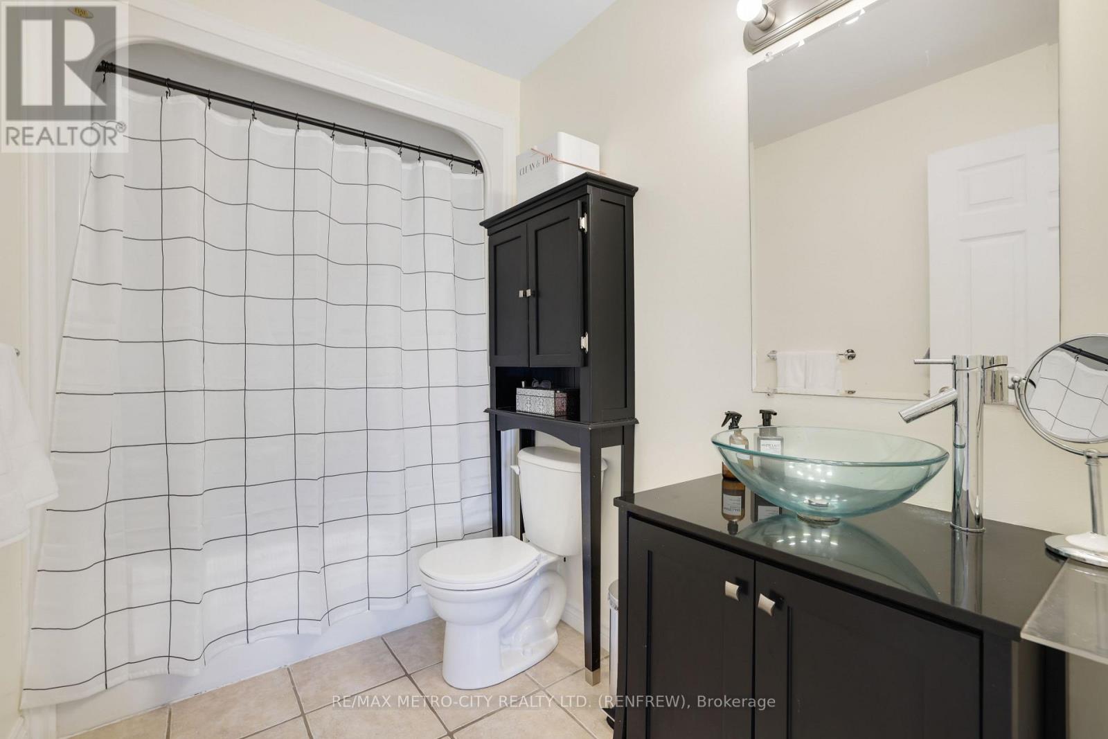 2431 Eady Road, Horton, Ontario  K7V 3Z6 - Photo 19 - X12470873
