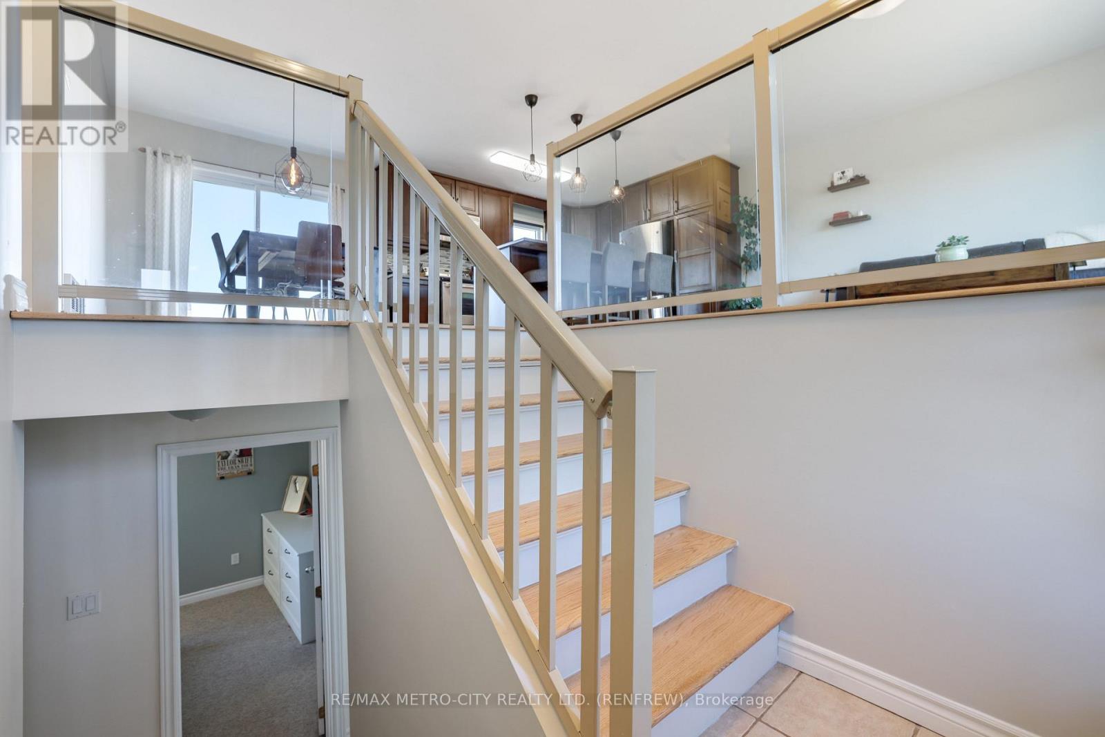 2431 Eady Road, Horton, Ontario  K7V 3Z6 - Photo 5 - X12470873