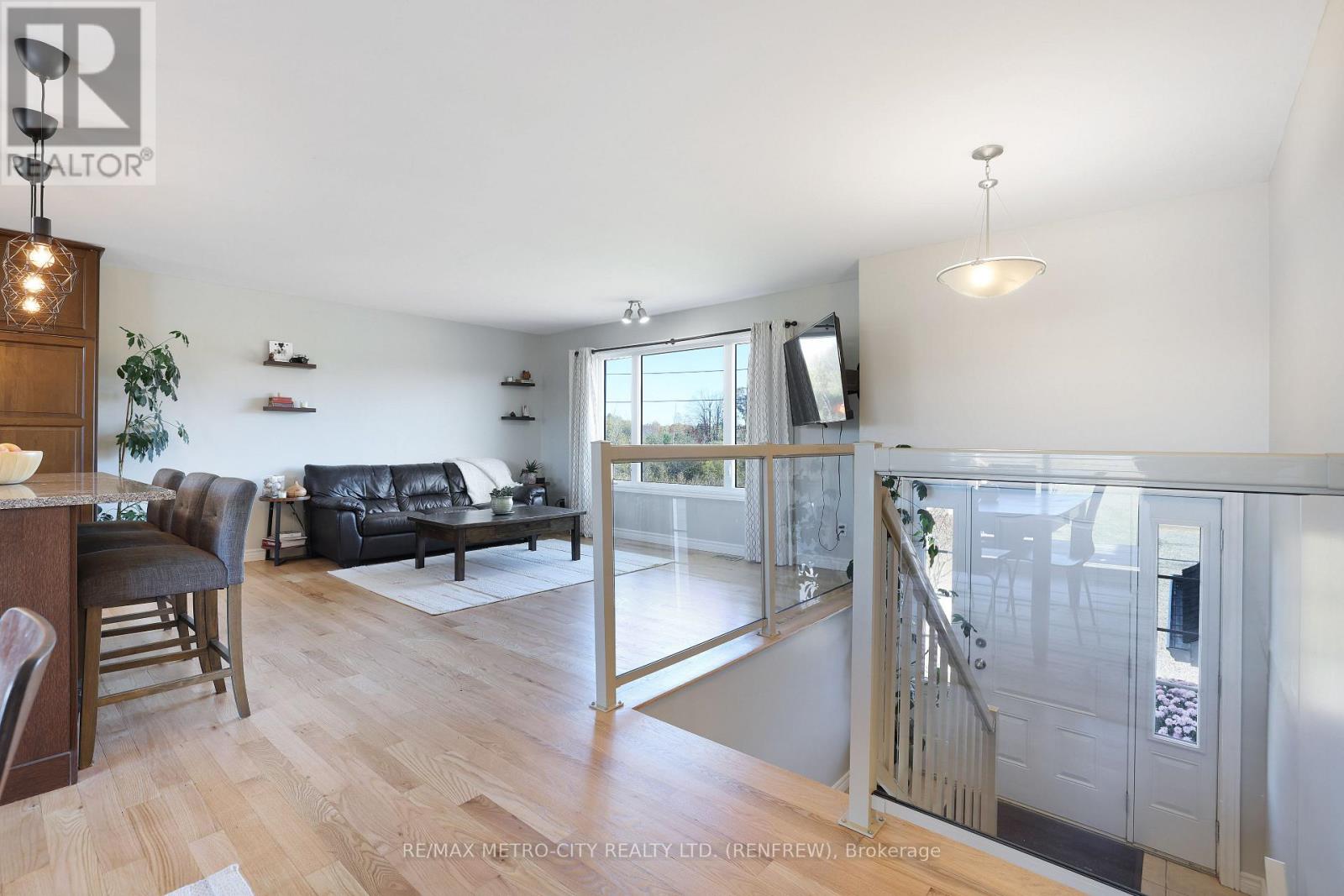 2431 Eady Road, Horton, Ontario  K7V 3Z6 - Photo 6 - X12470873